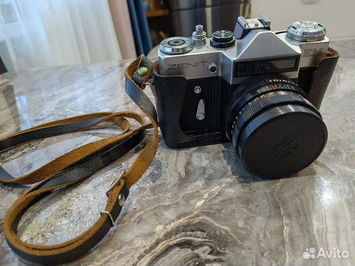 Плёночный фотоаппарат Зенит СССР
