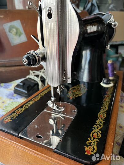 Швейная машина Подольск 2M