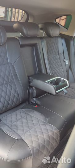 Автомобильные чехлы на Haval F7