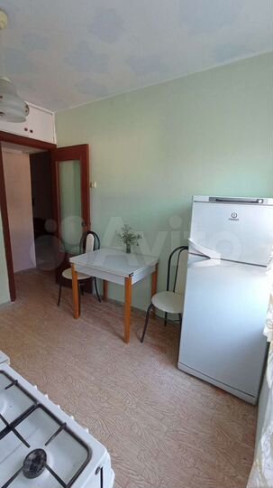 2-к. квартира, 54 м², 2/5 эт.