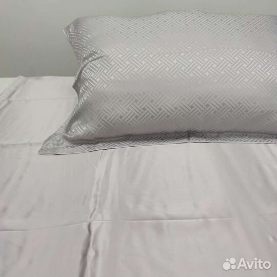 Постельное белье шёлковое 150*200, 230*250, 50*70