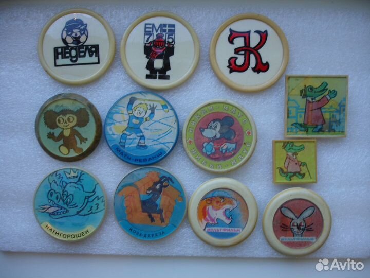 Значки Ну погоди.Чебурашка.Tallinn. Рига. Магомаев