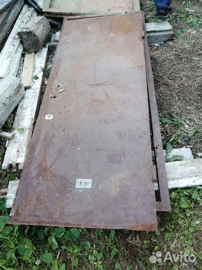 Входная дверь