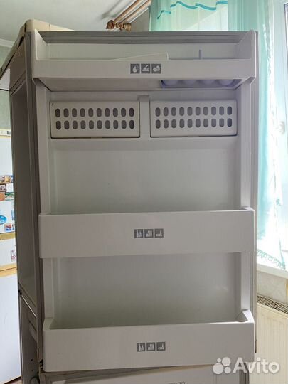 Холодильник бу stinol