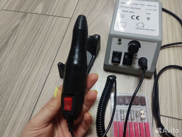 Машинка для аппаратного маникюра