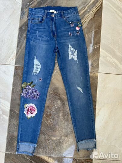 Джинсы Monnaliza