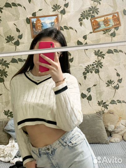 Свитер женский