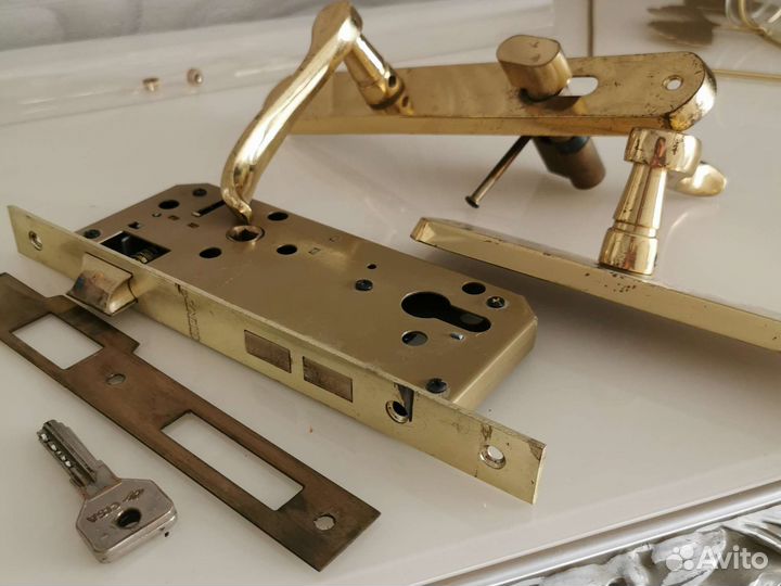 Замок для входной двери