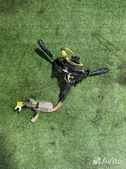 Подрулевой переключатель поворотников Mazda