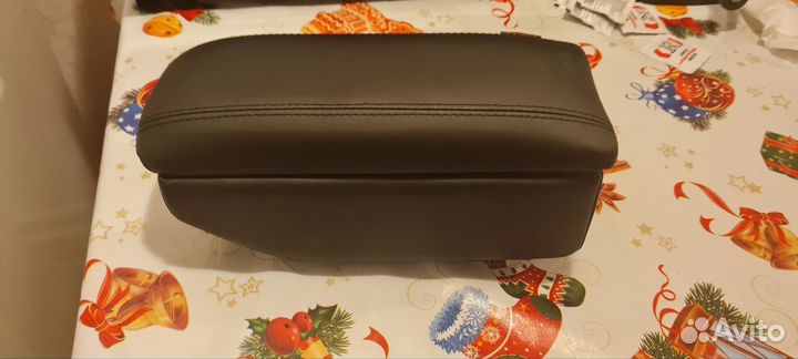 Подлокотник ваз 2114