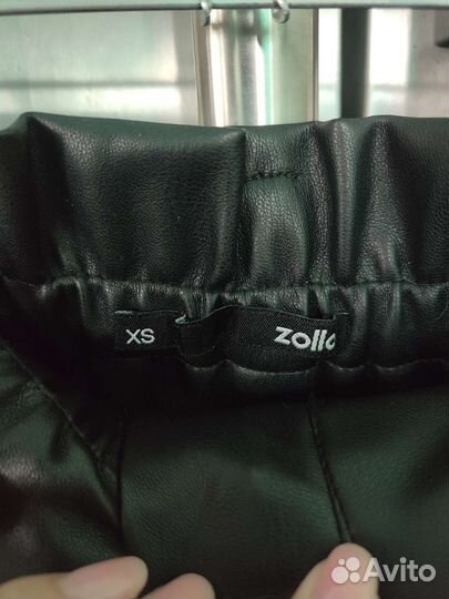 Шорты из искусственной кожи