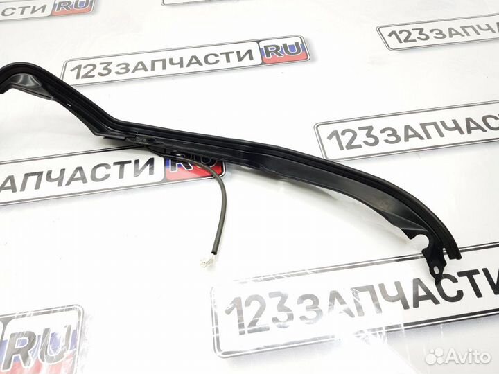 Датчик открытия двери багажника левый Nissan