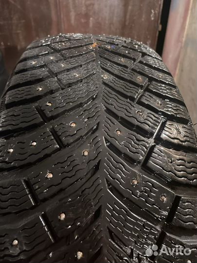 Michelin X-Ice North 4 SUV 235/60 R18