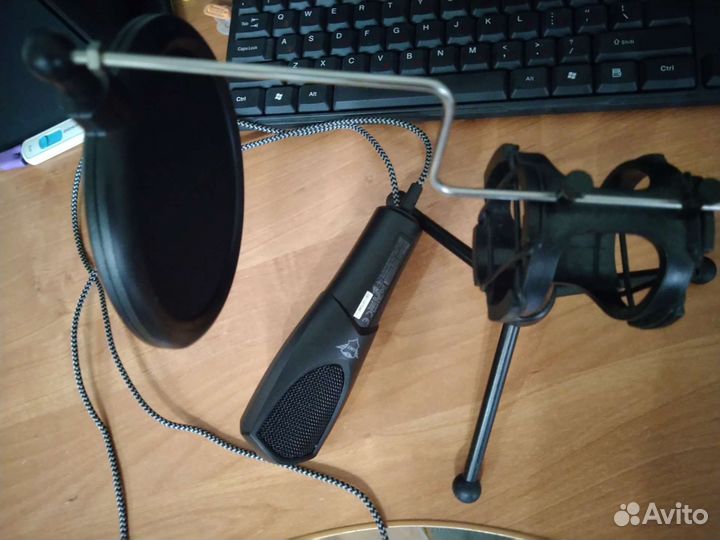 Микрофон Trust GTX 232 mantis