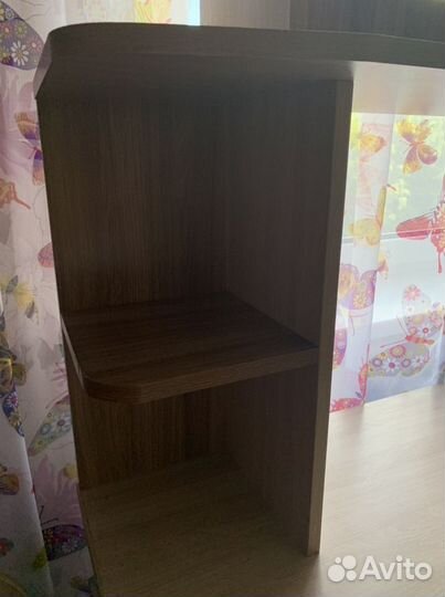 Письменный стол