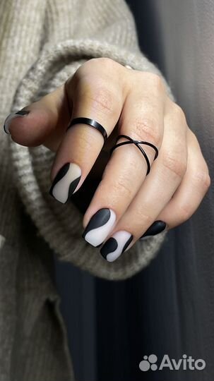 Наращивание ногтей, маникюр, педикюр