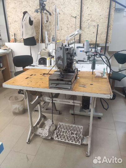 Петельная швейная машина