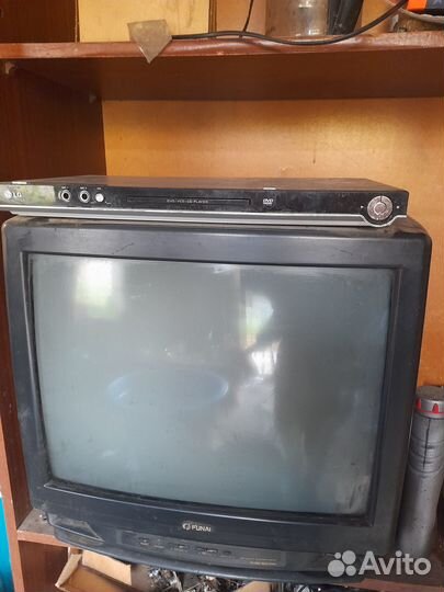 Телевизор дивиди магнитофон маяк