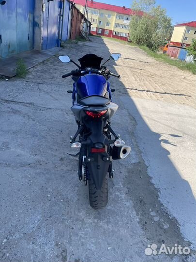Ymaha r3