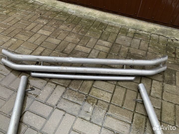 Обвес (Трубы) на Toyota Land cruiser 200