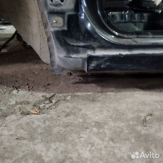 Передний левый порог Nissan Almera classic