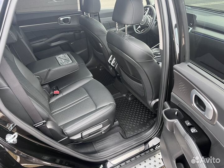 Kia Sorento 2.5 AT, 2021, 10 700 км