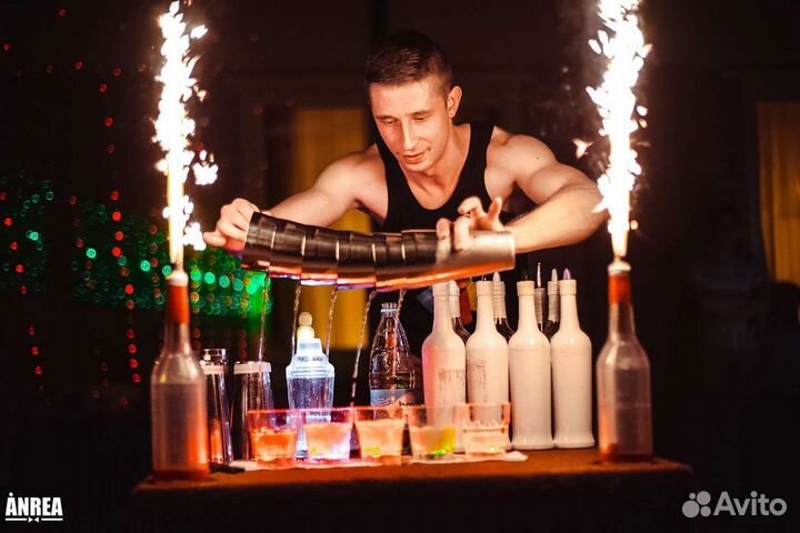 Бармен-шоу Выездной бар Горка Шампанского заказать