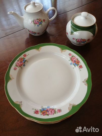 Тарелки чайник сахарница Дулево СССР