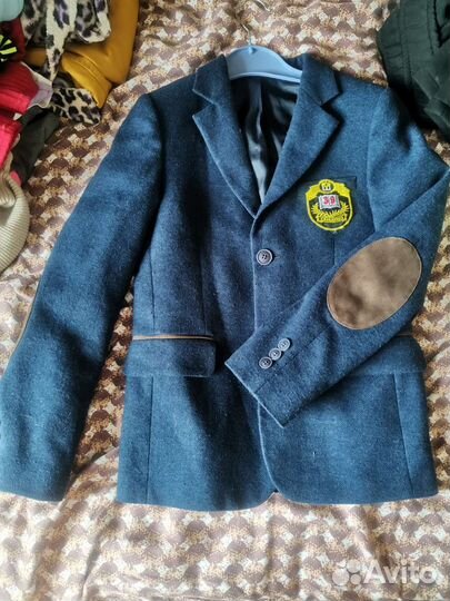 Пиджак на рост 128