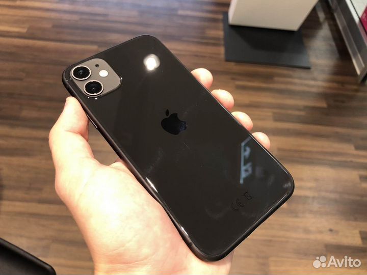 iPhone 11, 64 ГБ