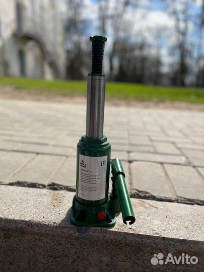 Домкрат 12 тонн