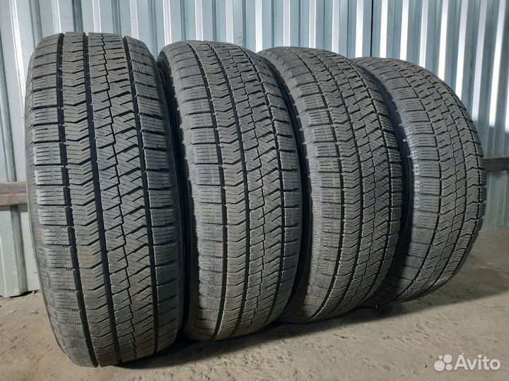 Bridgestone Blizzak VRX2 195/65 R15