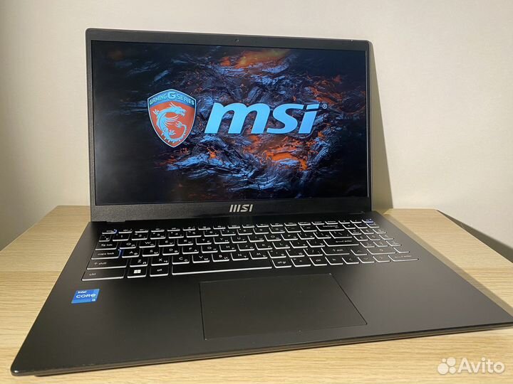 Свежий Msi i3-1115G4/8GB/256GB/FHD