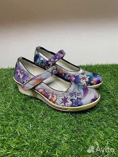 Туфли для девочки 32