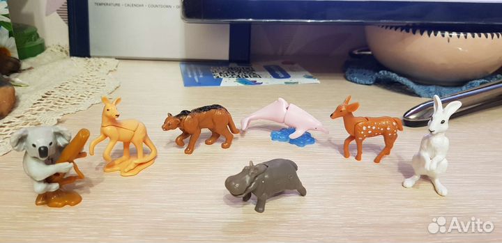 Игрушки киндер сюрприз (смурфики и натунс)