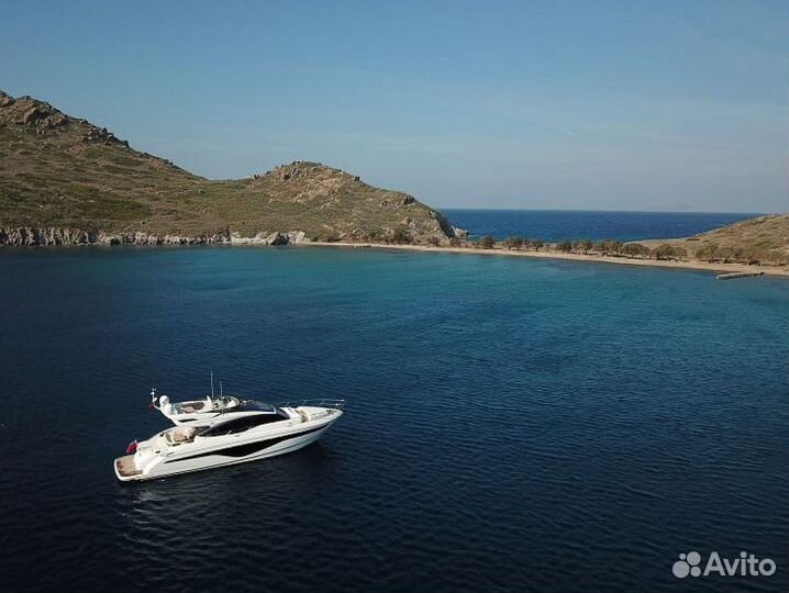 Моторная яхта Princess S62 (021)