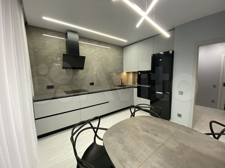 2-к. квартира, 58 м², 2/25 эт.