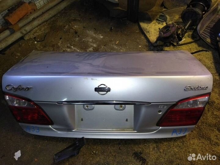 Крышка багажника Nissan Cefiro A33