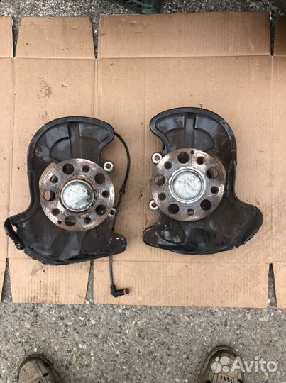 Цапфа кулак ступица передние Mercedes w204 с204 w2