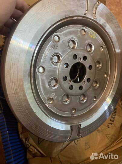 Маховик двухмассовый VW passat 2.0TDI 14