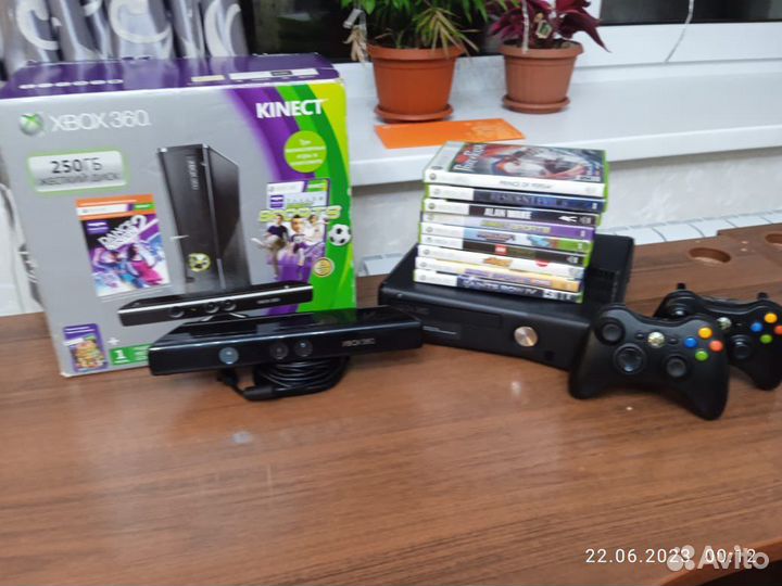 Xbox 360 + подписка Live