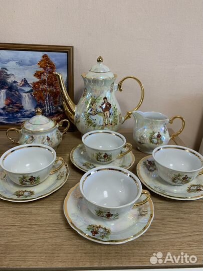 Чайный сервиз и чайные чашки лфз