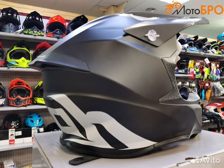 Шлем кроссовый airoh twist