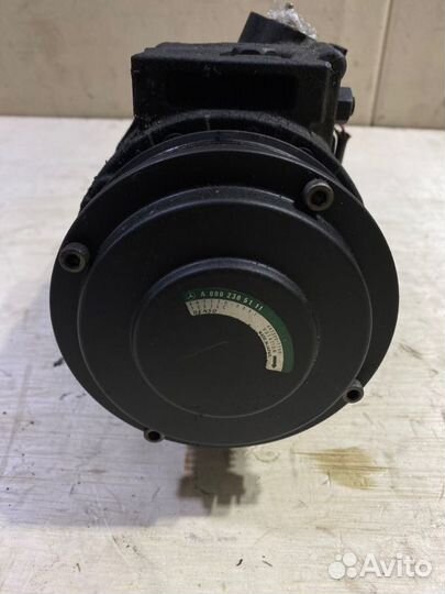 Компрессор кондиционера Mercedes-Benz S-Class W220