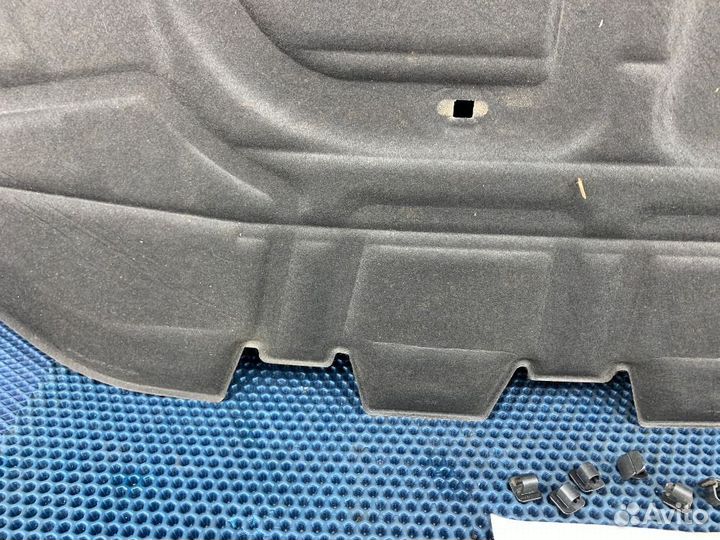 Шумоизоляция капота Audi Q7 4L до 2015