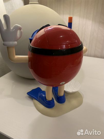 Аквалангист диспенсер M&Ms