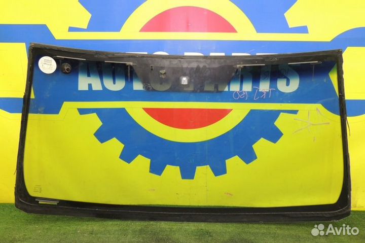 Лобовое стекло Toyota Land Cruiser Prado GRJ150W