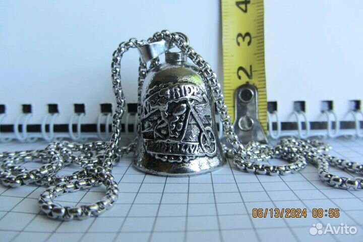 Байкерский значок