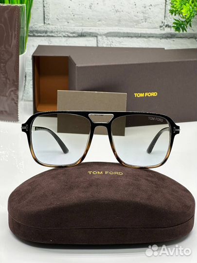 Солнцезащитные очки tom ford унисекс