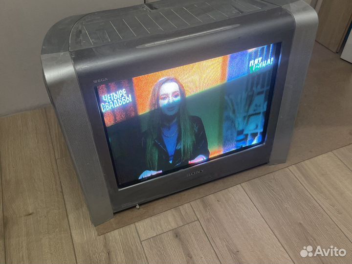 Телевизор sony 60*42